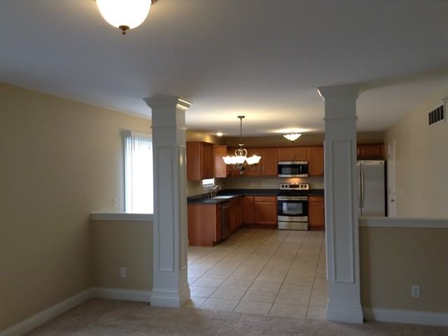 2210 Scheper Ct - Photo 3 of 18