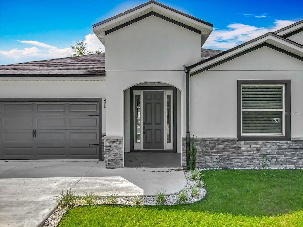 2668 Princeton Ave - Photo 5 of 50