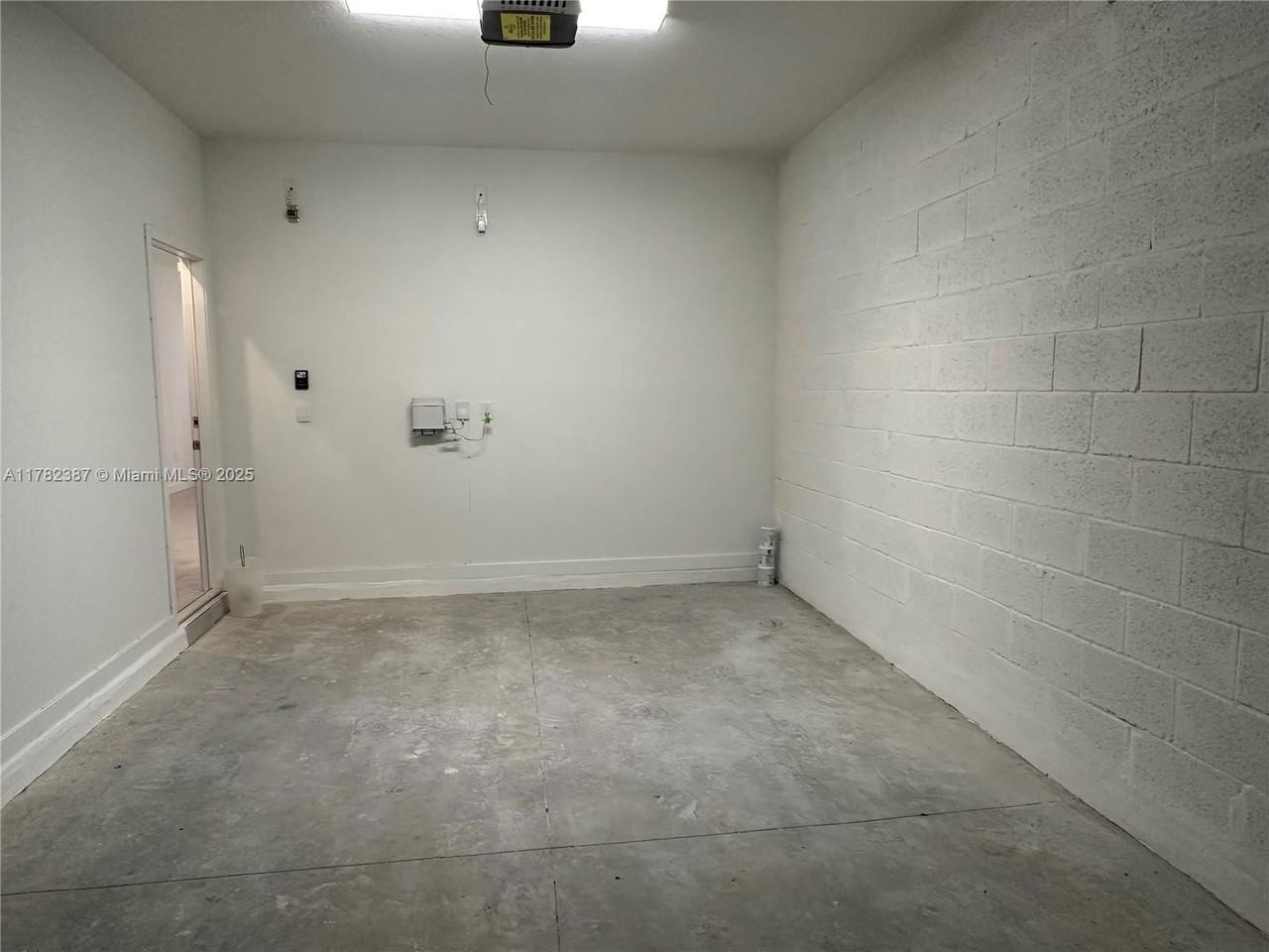 822 Sw 11th Ter - Photo 4 of 6