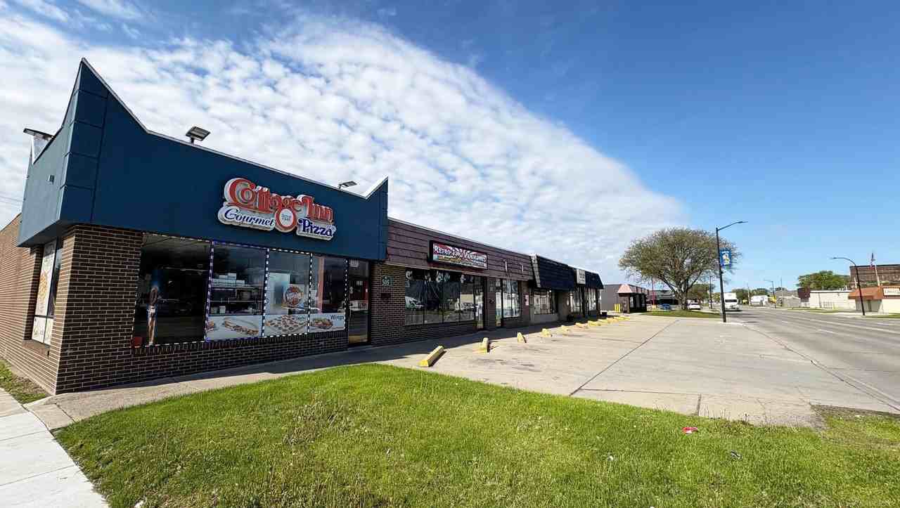 513 W 11 Mile Rd - Photo 2 of 4