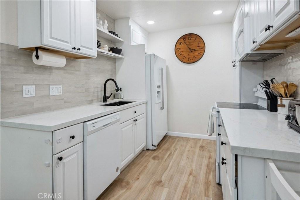 372 S Miraleste Dr #398 - Photo 5 of 50