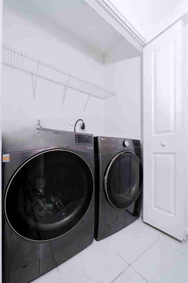 12661 Nw 23rd Pl - Photo 4 of 8