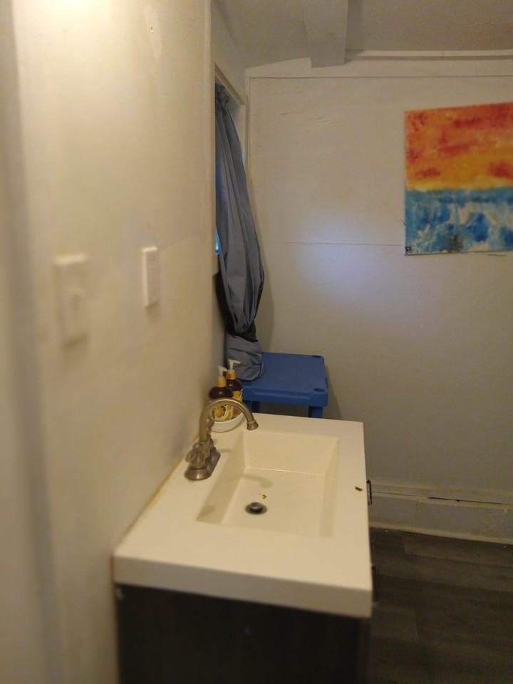 Shadydale Ave Se - Photo 2 of 5