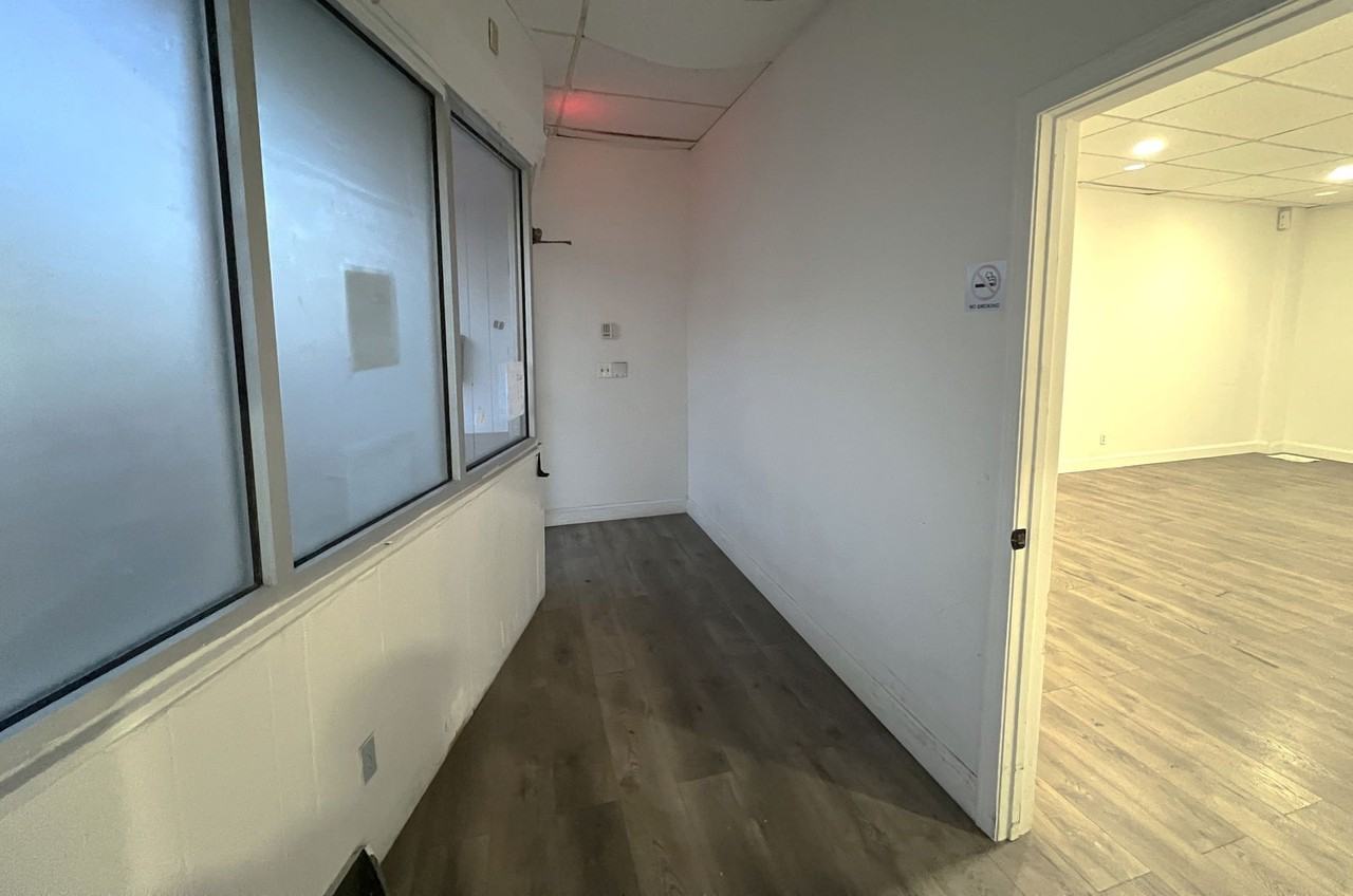 86 Spring St - Photo 4 of 8