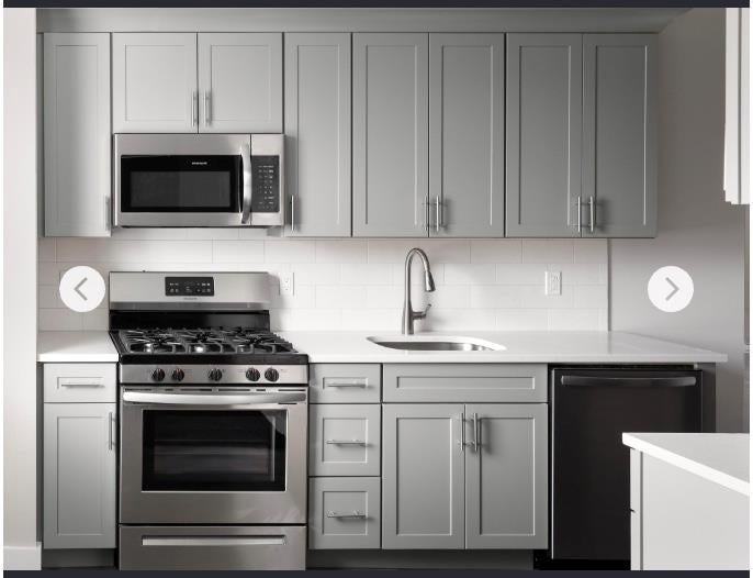 116 Waverly Ave - Photo 2 of 6