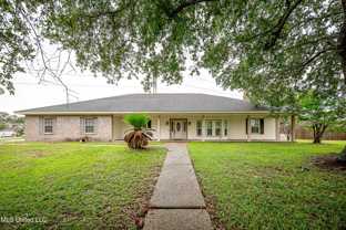 3556 N River Ridge Dr - Photo 1 of 1