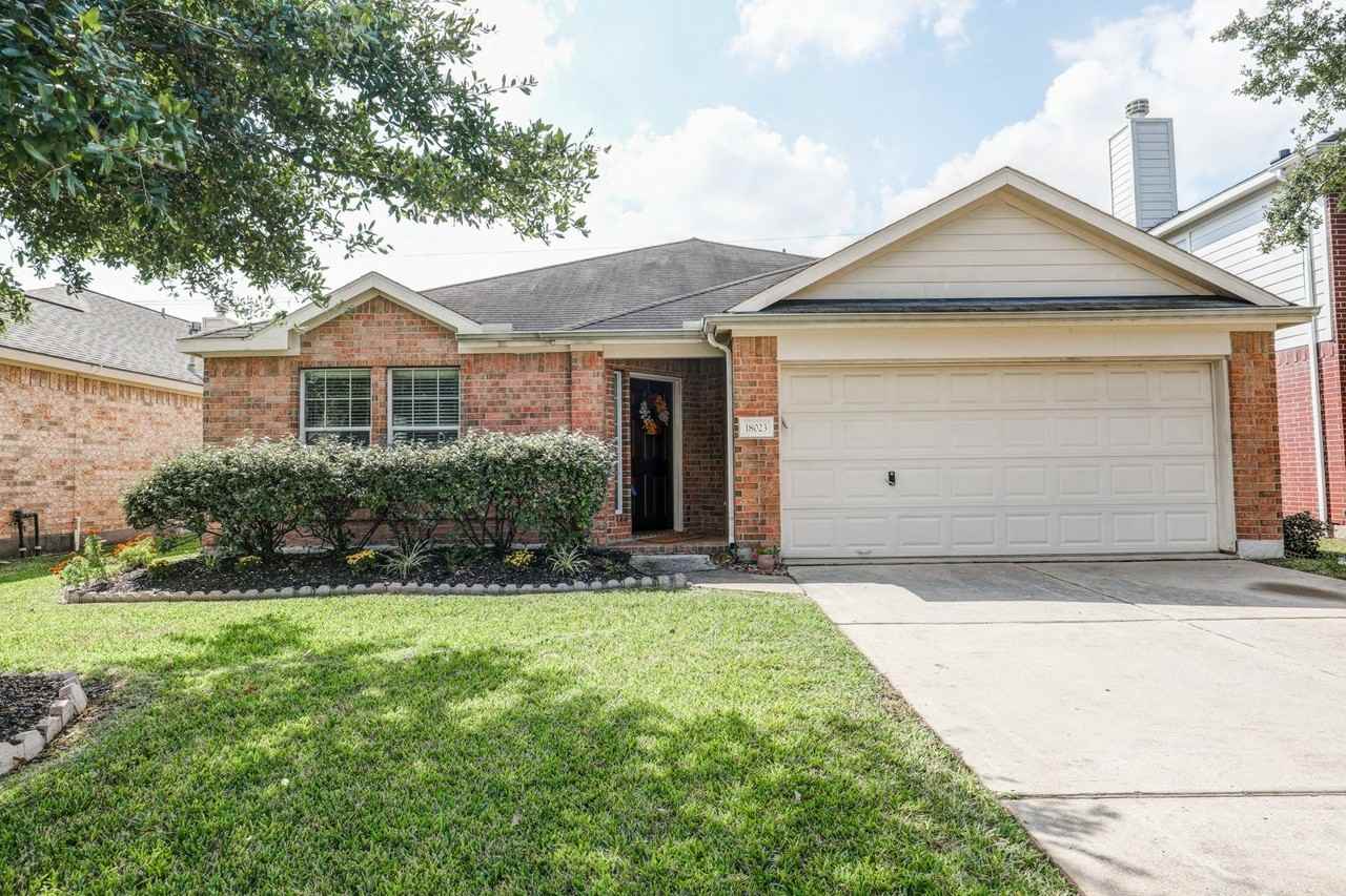 18023 Melissa Springs Dr - Photo 2 of 36