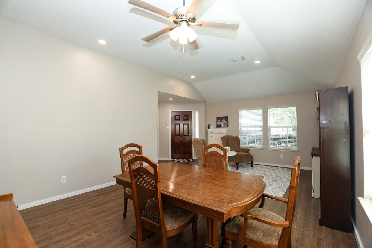 18023 Melissa Springs Dr - Photo 4 of 36