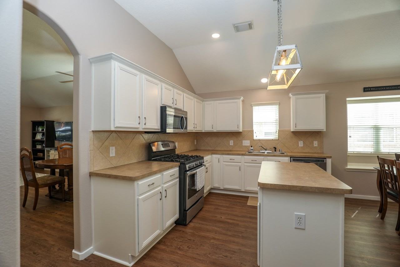 18023 Melissa Springs Dr - Photo 7 of 36