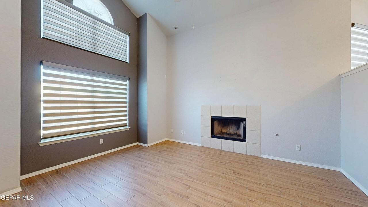 7580 Plaza Taurina Dr - Photo 2 of 42