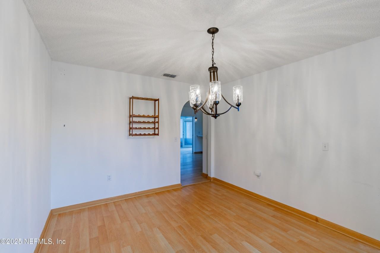 7379 Edenfield Park Road - Photo 7 of 45