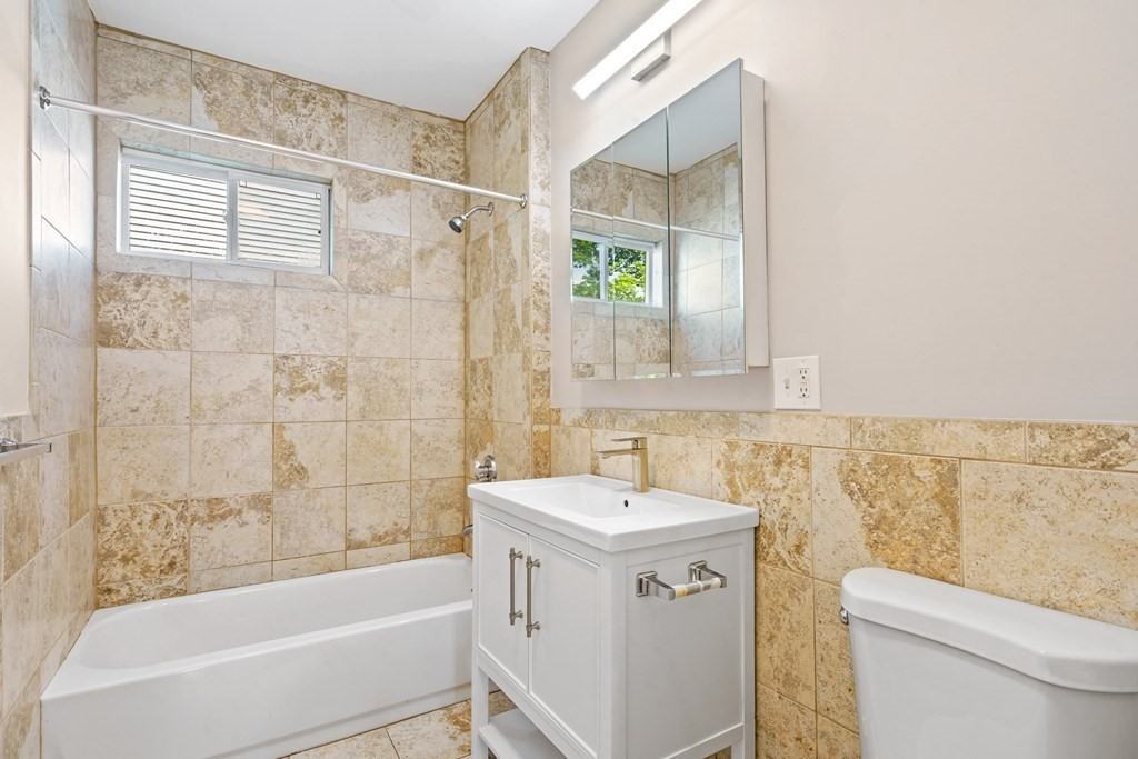 853 Cummins Hwy #1 - Photo 7 of 10