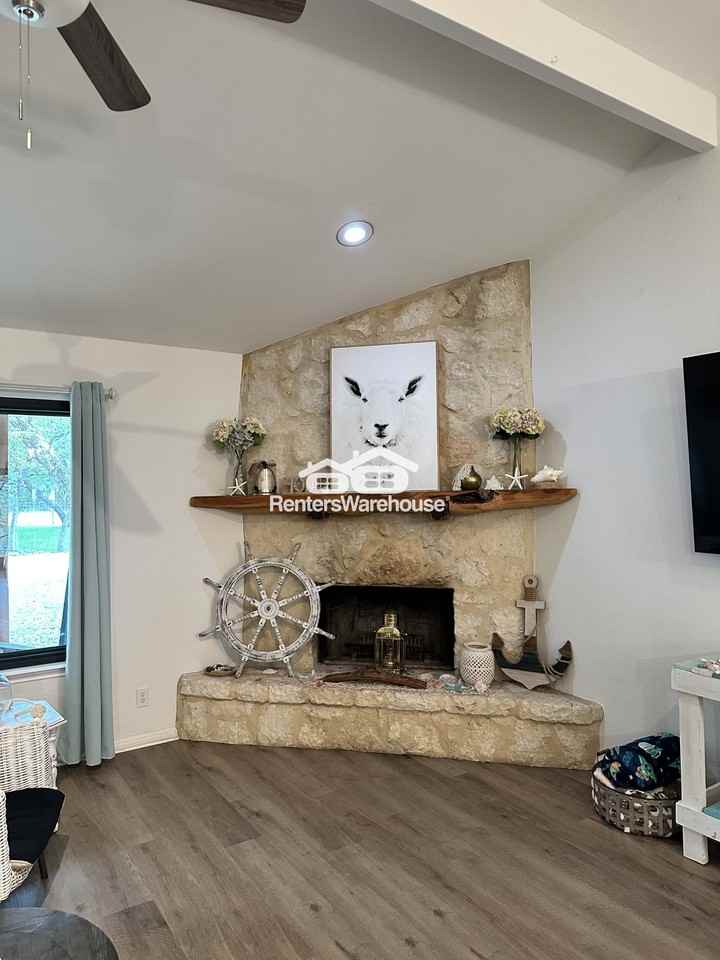 4092 Spring Branch Rd - Photo 2 of 27