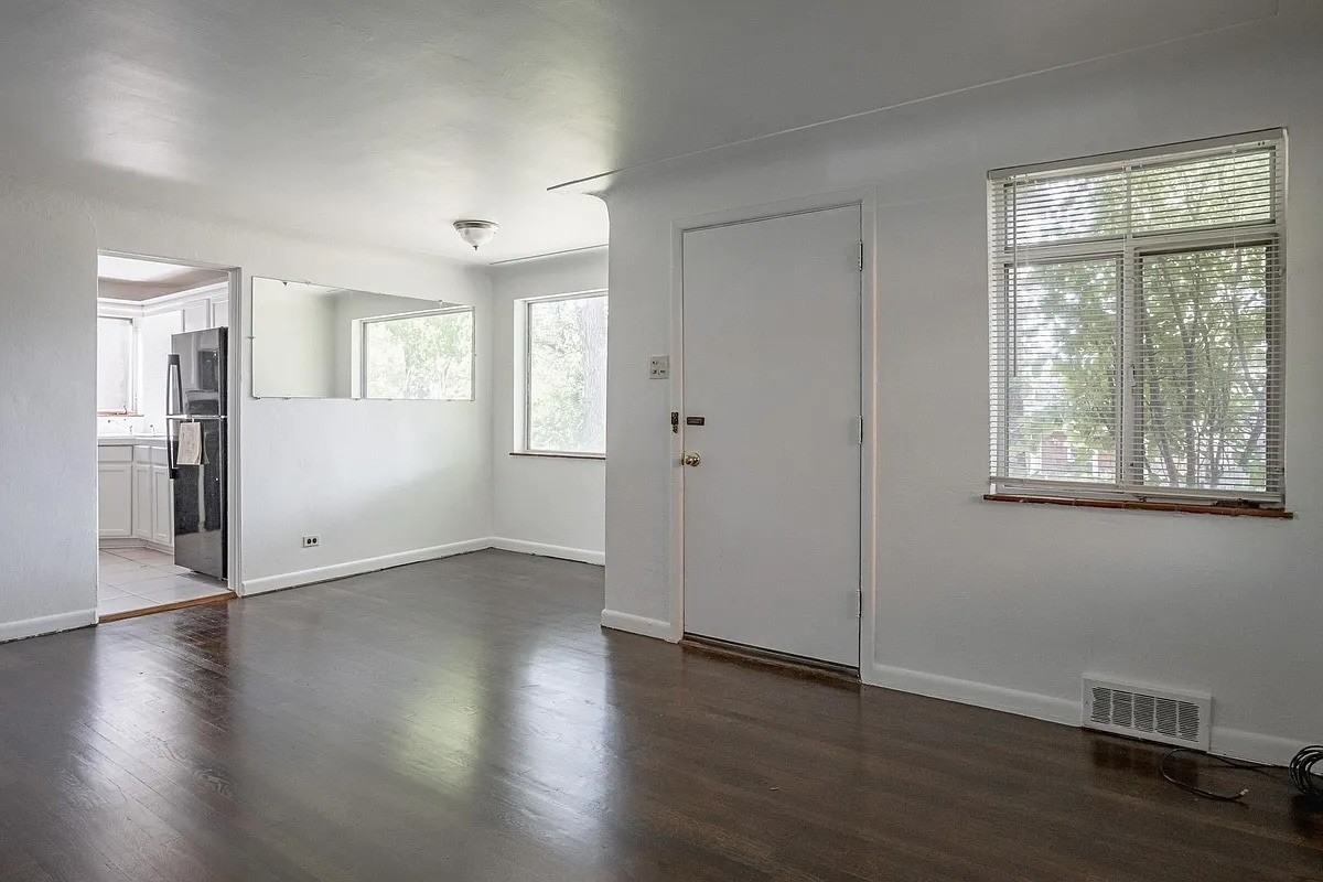 1576 S Ogden St - Photo 2 of 16