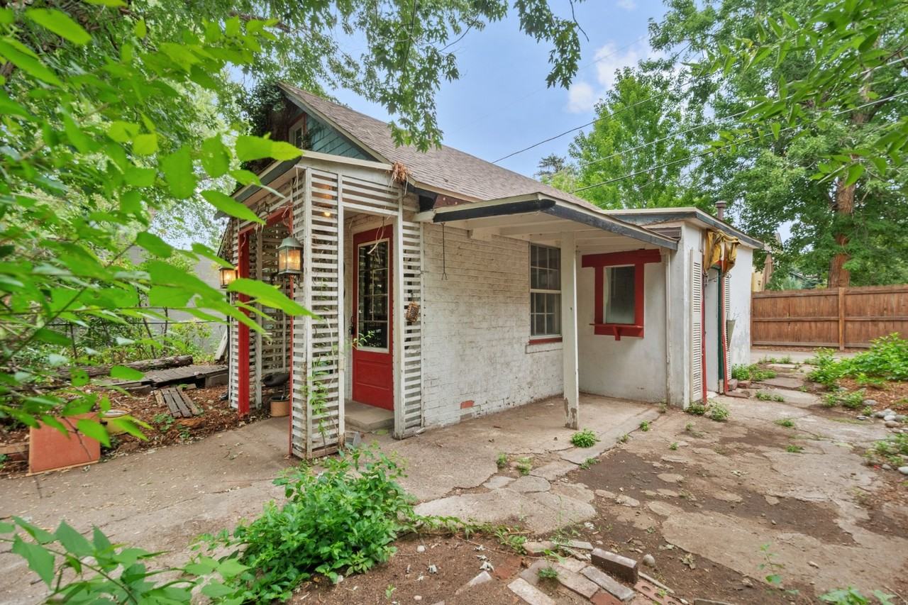 2040 S Pearl St - Photo 3 of 21