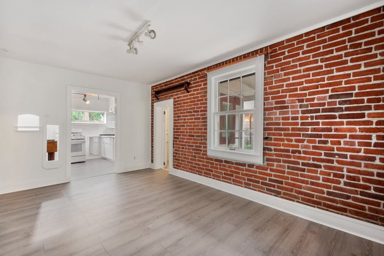 2040 S Pearl St - Photo 5 of 21