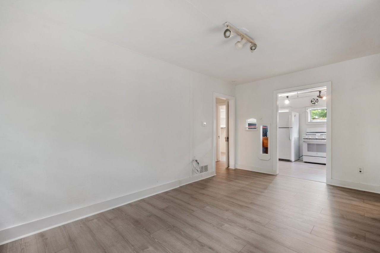 2040 S Pearl St - Photo 6 of 21