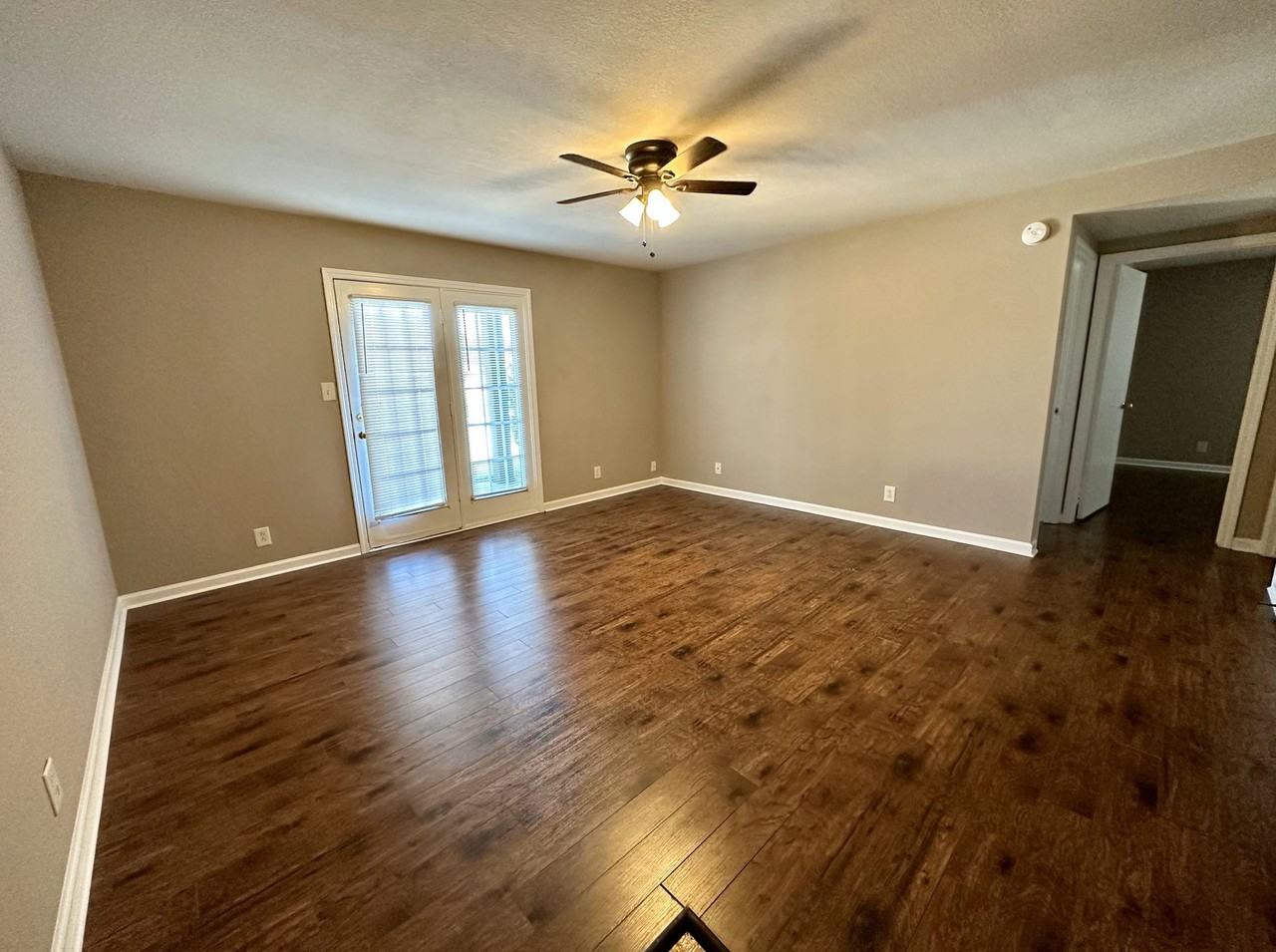 Two Bedroom Pet Friendly Apartment For Rent Near Post! - Photo 2 of 17