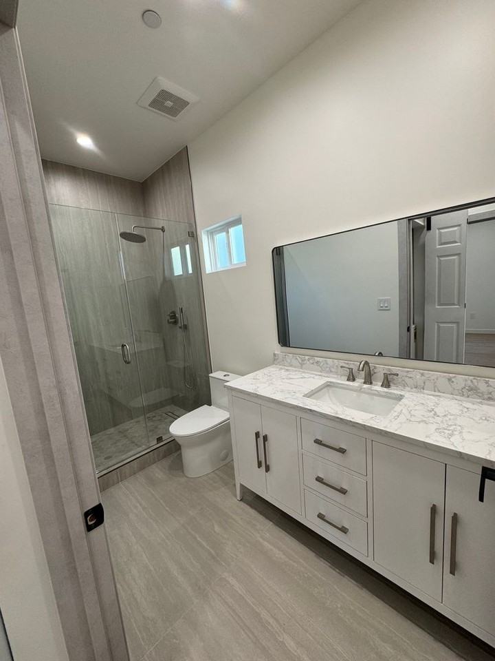 2100 N Pass Ave - Photo 6 of 10