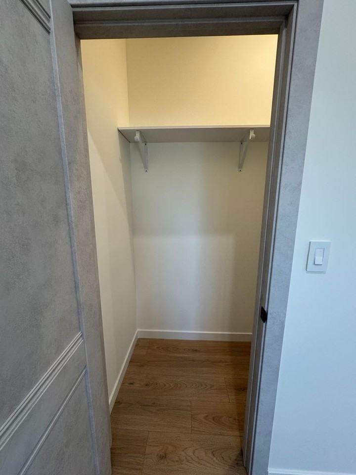 2100 N Pass Ave - Photo 7 of 10