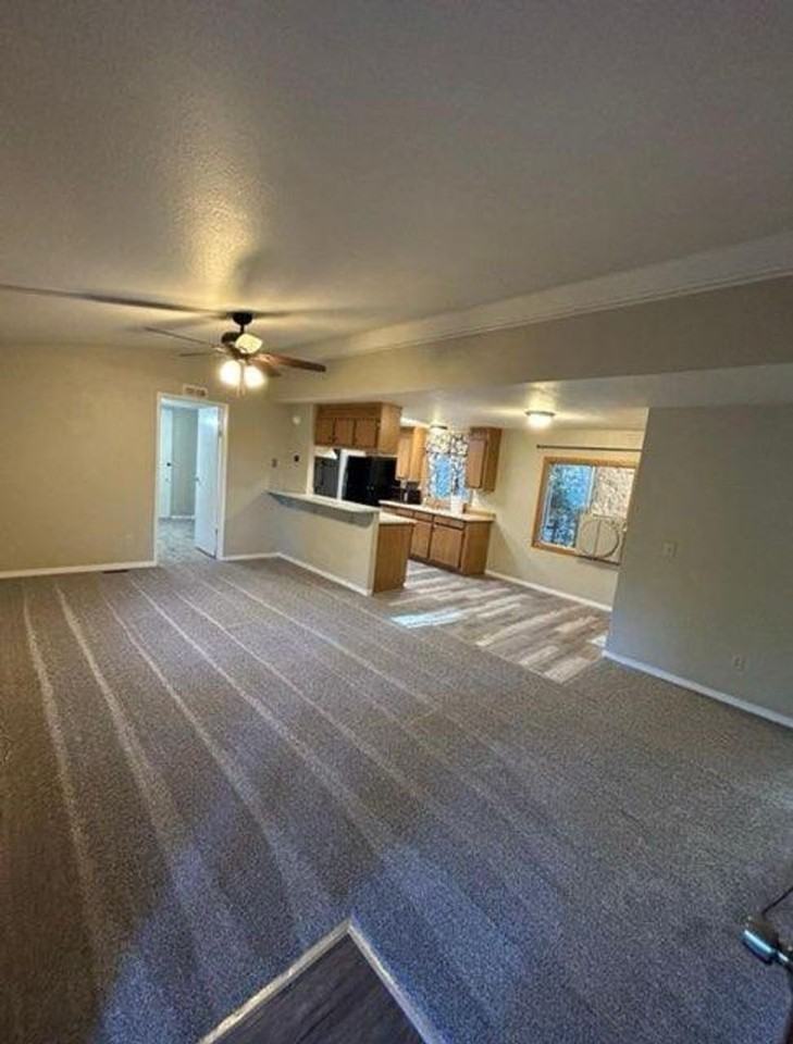 16516 Cobb Blvd - Photo 2 of 7