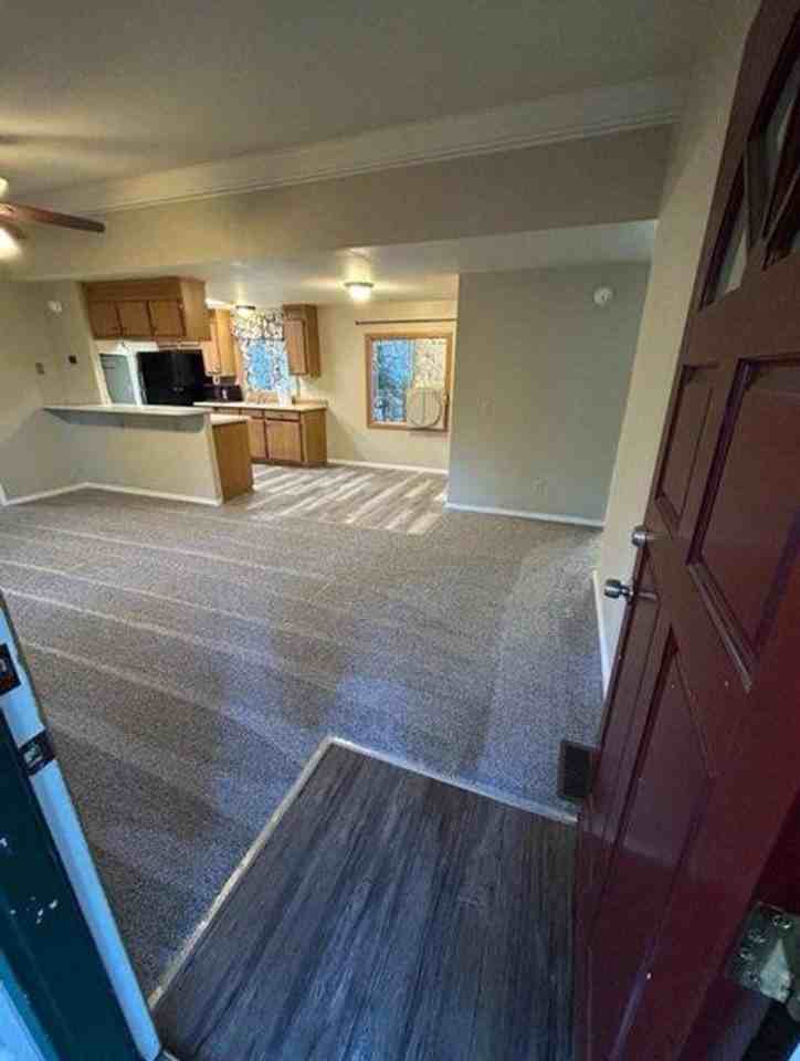 16516 Cobb Blvd - Photo 3 of 7