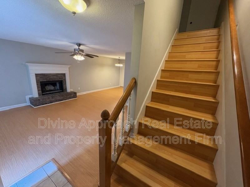 830 Jamestown Manor Park - Photo 2 of 24