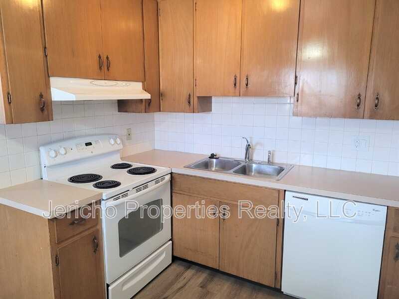 7300 W 20th Ave - Photo 3 of 5
