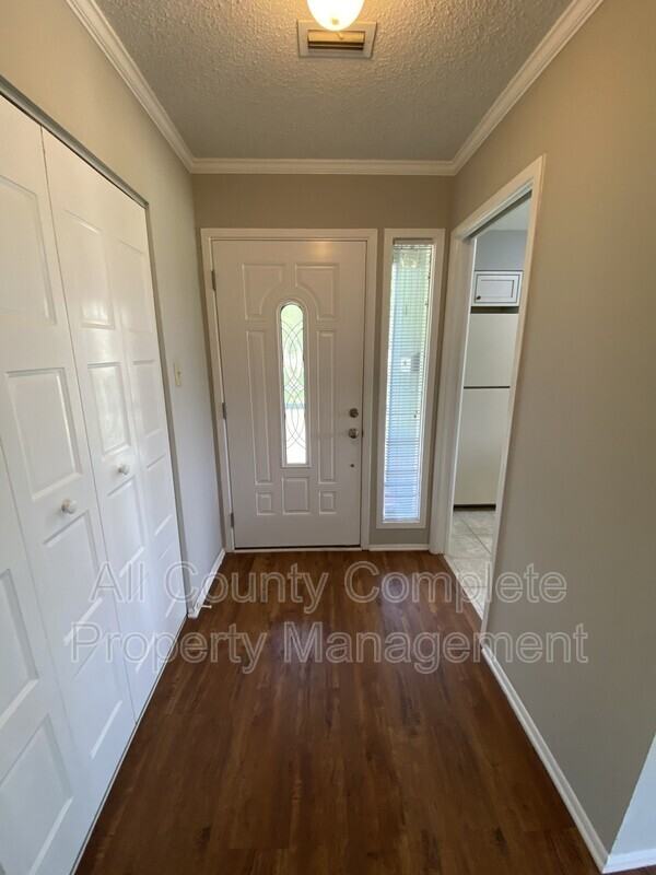 6213 Lake Tahoe Dr - Photo 3 of 27