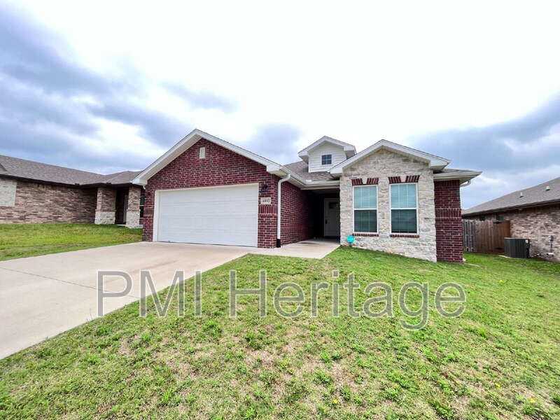 6002 Nw Meade St - Photo 2 of 23