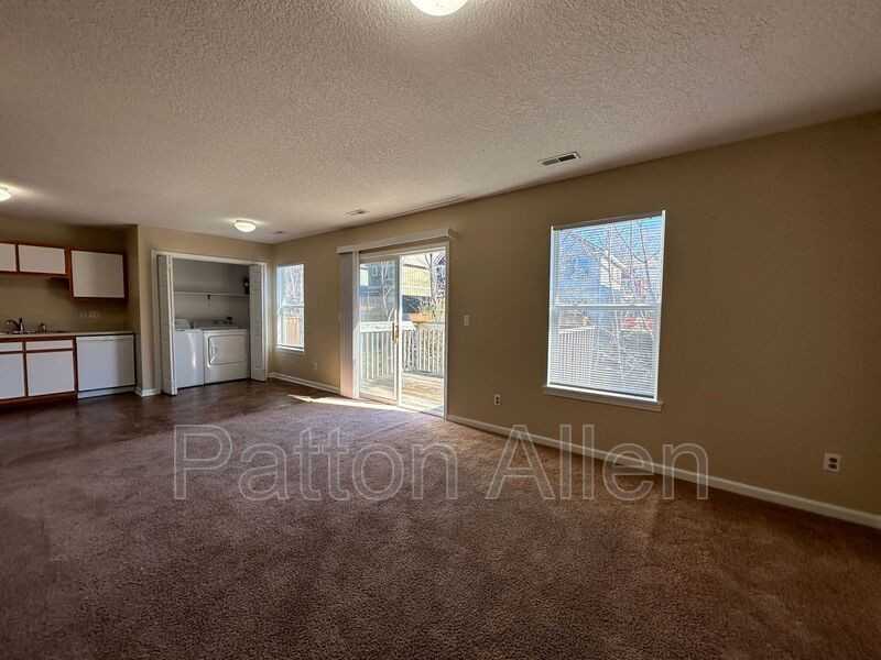 25 Maybelle Ln - Photo 3 of 17