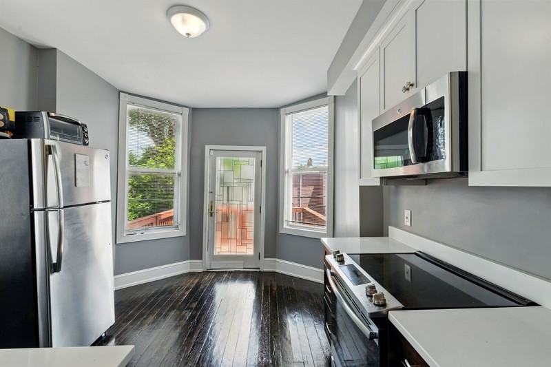 2323 N Calvert St - Photo 5 of 21