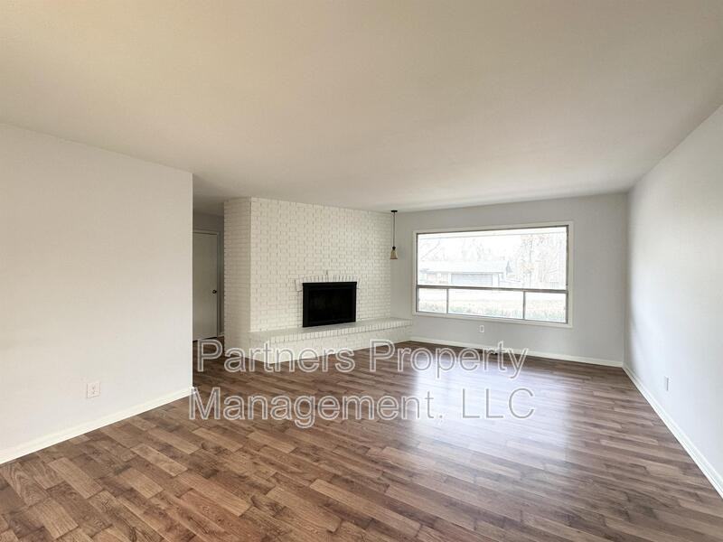 14171 Wolf Dr - Photo 7 of 24