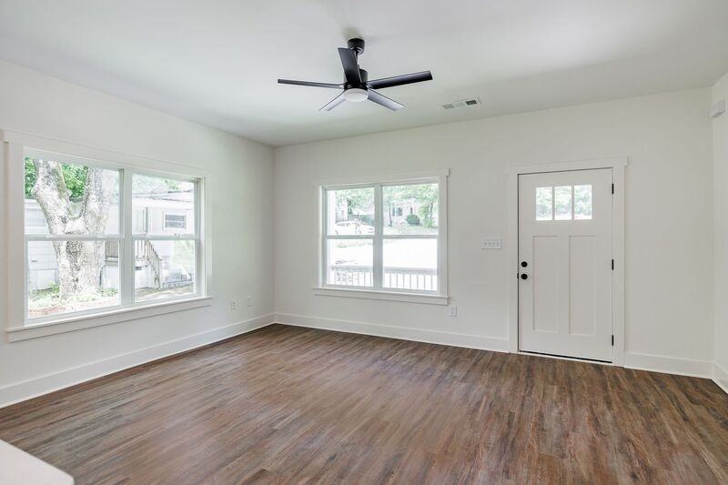 232 Vine St - Photo 5 of 32