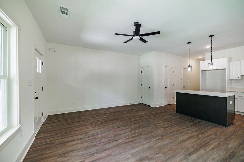 232 Vine St - Photo 6 of 32