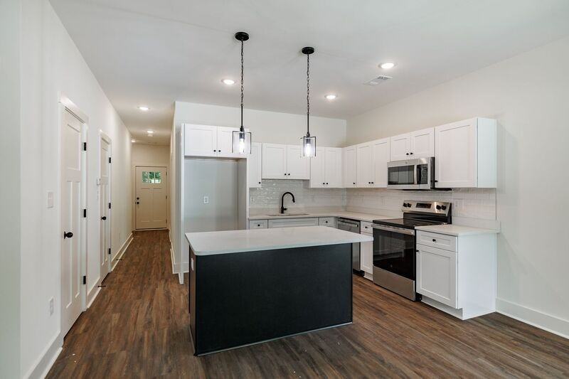 232 Vine St - Photo 7 of 32