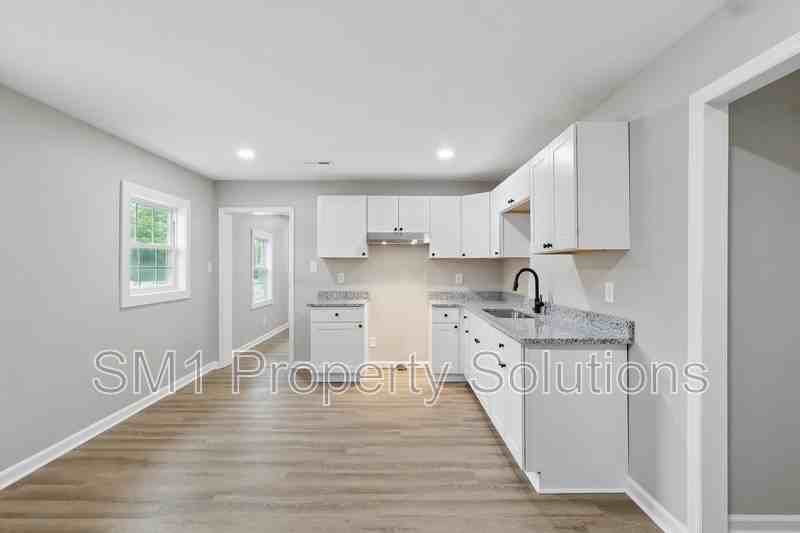 7734 U.S. - Photo 2 of 10