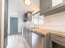 featured image of 400 Sw