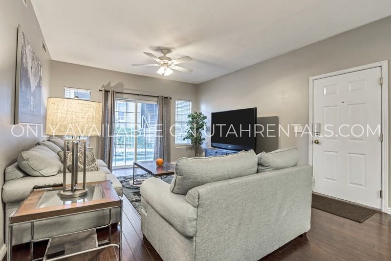 421 Belmont Pl - Photo 2 of 25