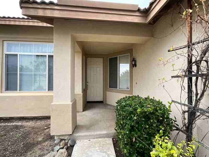 39769 Candy Apple Way - Photo 2 of 32