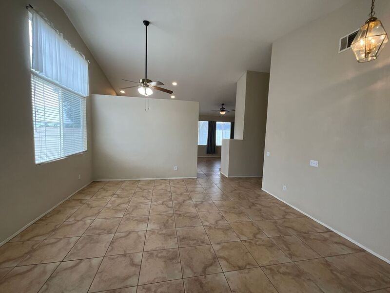 39769 Candy Apple Way - Photo 4 of 32