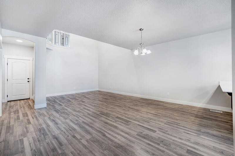 2032 Nw - Photo 7 of 24