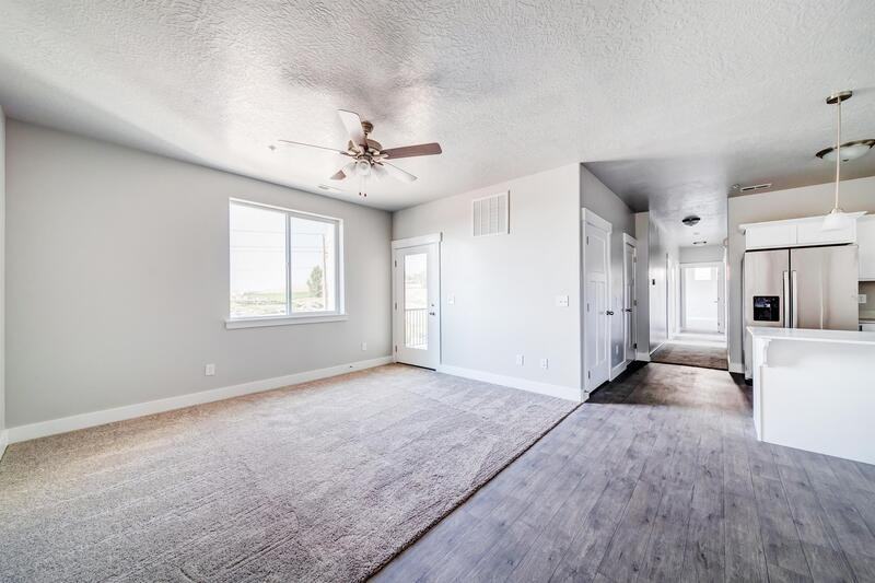 4216 Wn #1-202 - Photo 4 of 25