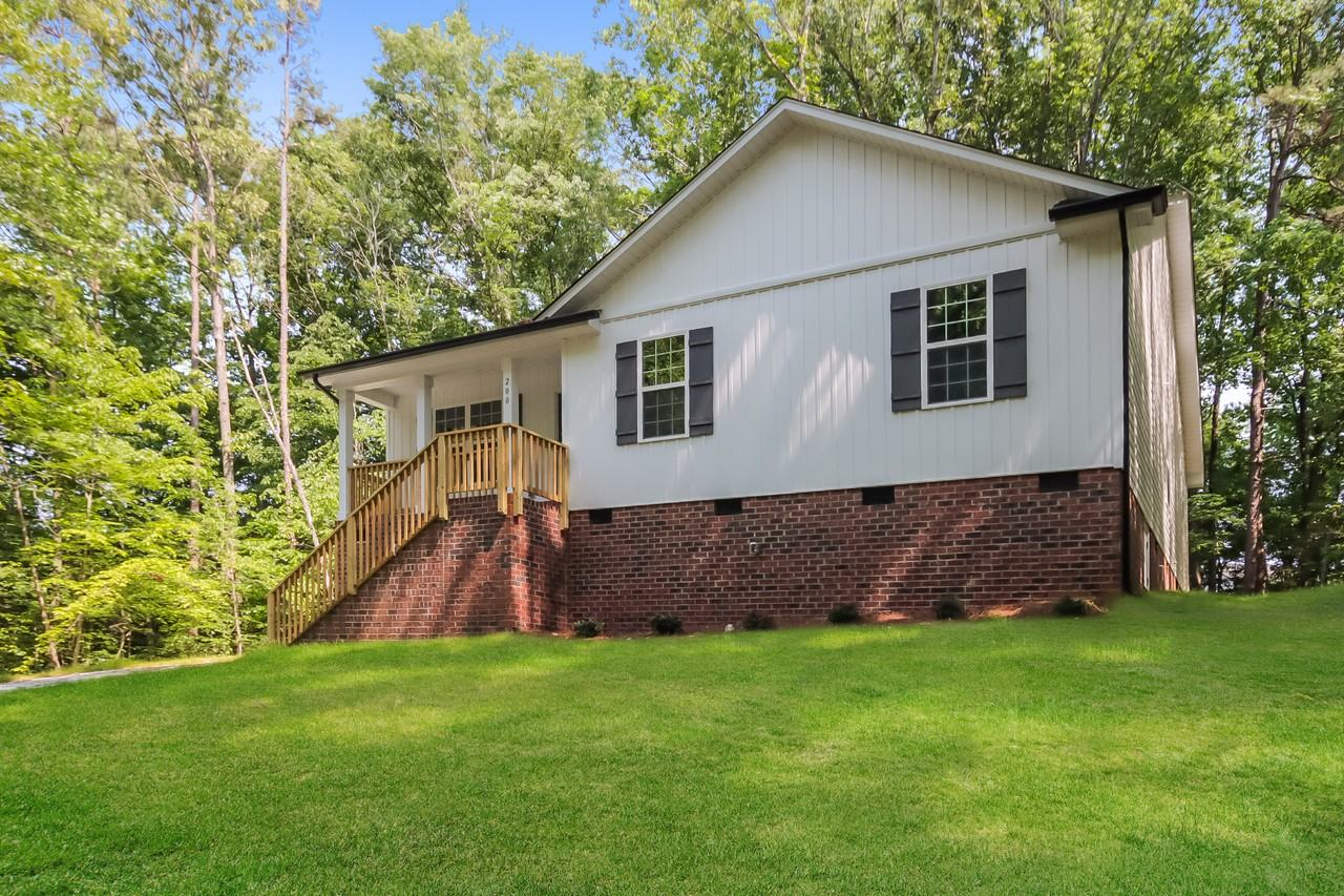 200 Ashbrook Rd - Photo 2 of 17