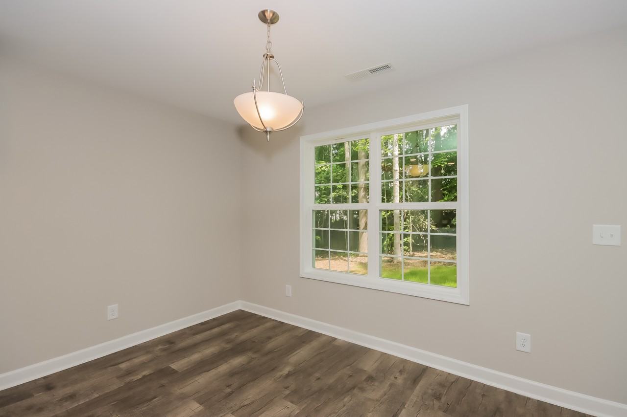 200 Ashbrook Rd - Photo 7 of 17