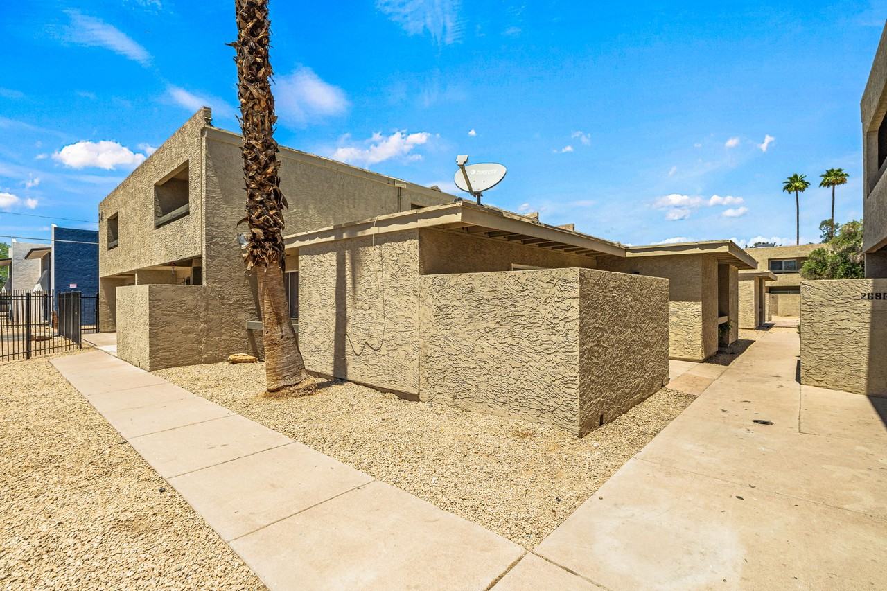 2698 N 43rd Ave #34A - Photo 4 of 25