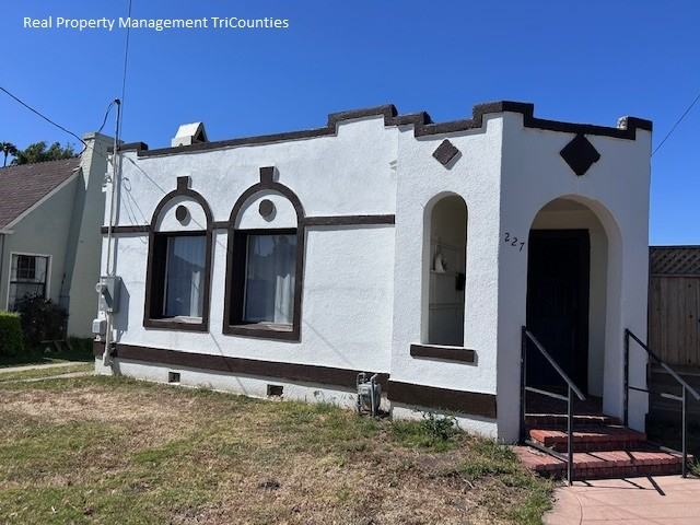 227 Winham St - Photo 2 of 20