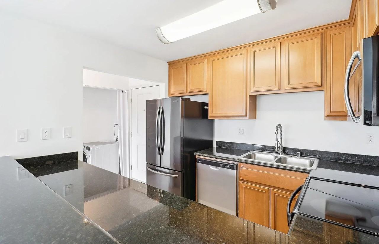 6120 Decena Dr - Photo 3 of 7