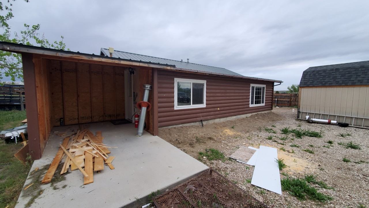 49 Spicer Ln - Photo 3 of 9
