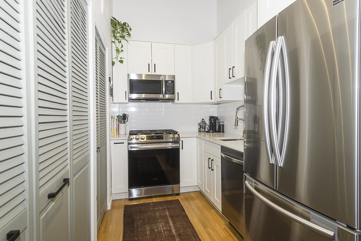 1727 S Indiana Ave #316 - Photo 4 of 19